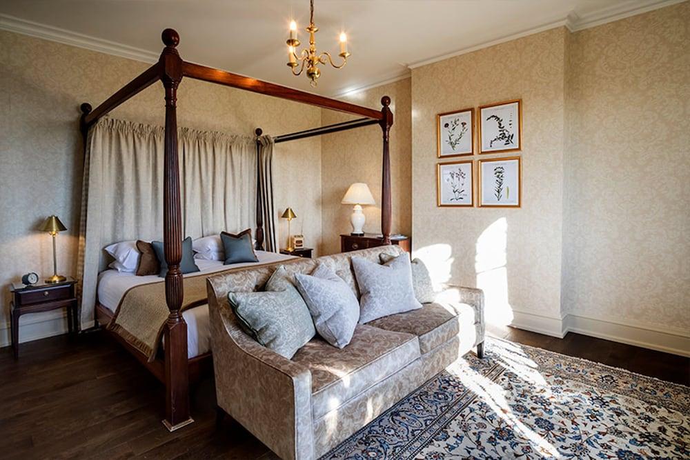 Eastwell Manor, Champneys Hotel & Spa Ashford  Eksteriør bilde