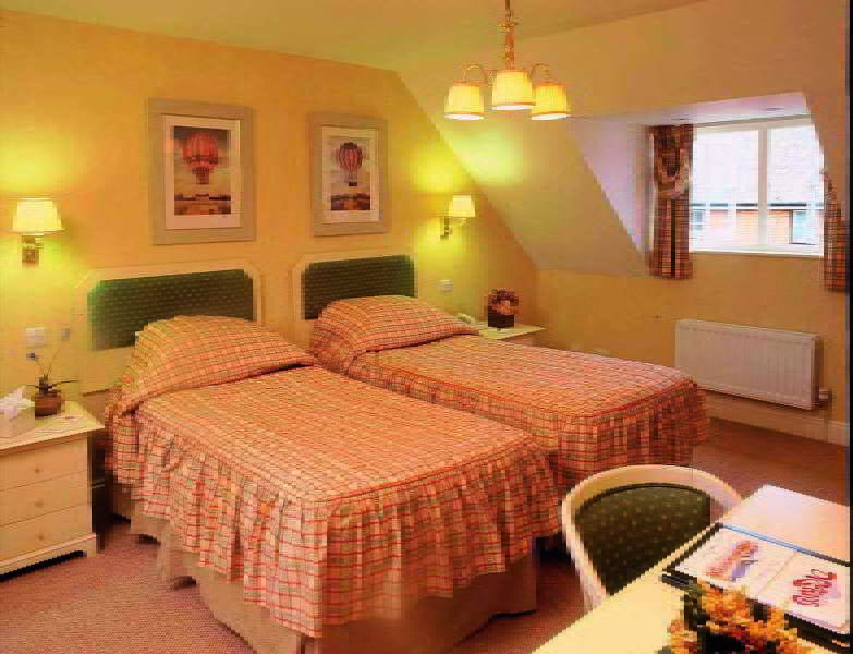 Eastwell Manor, Champneys Hotel & Spa Ashford  Eksteriør bilde
