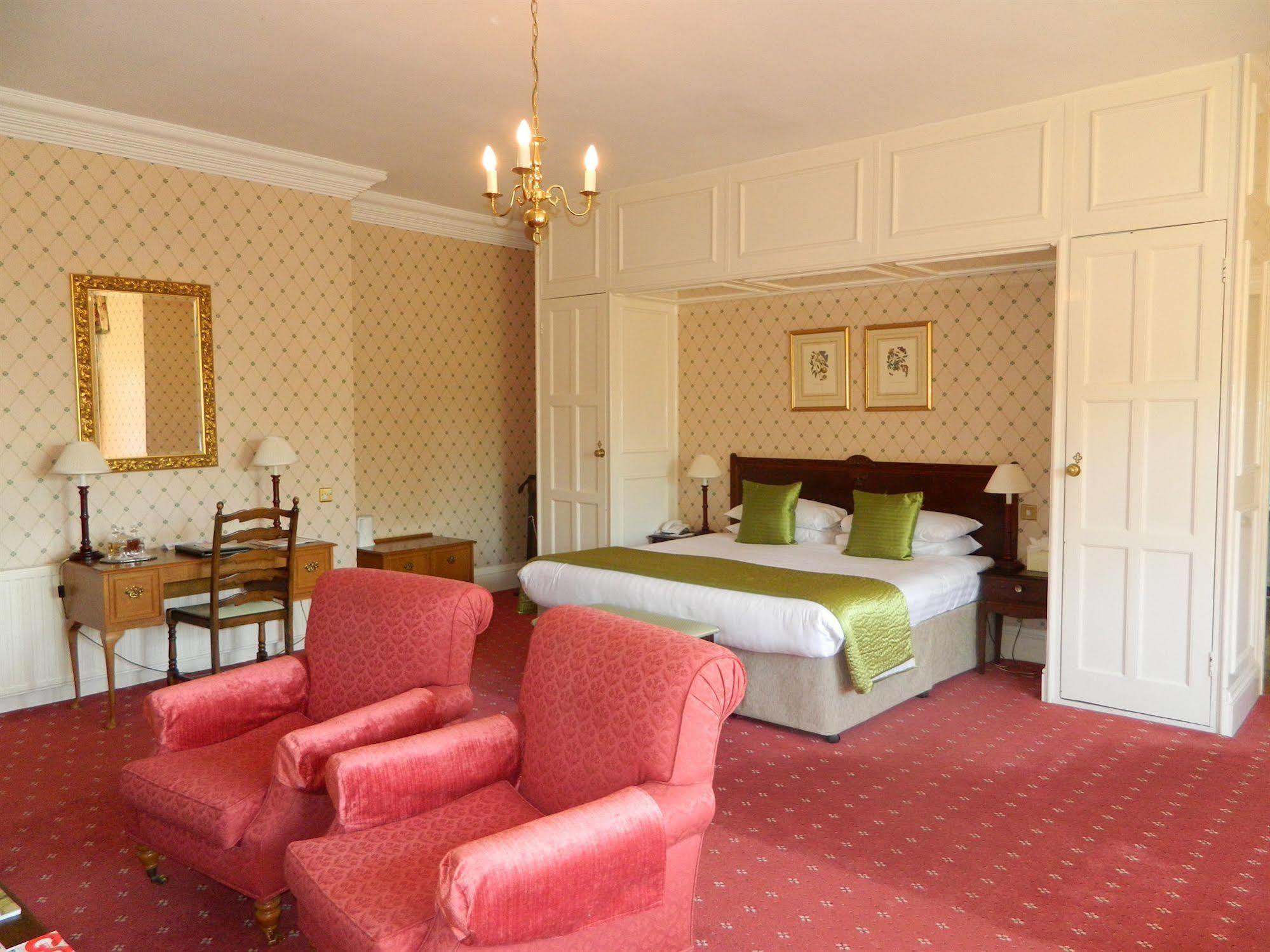Eastwell Manor, Champneys Hotel & Spa Ashford  Eksteriør bilde